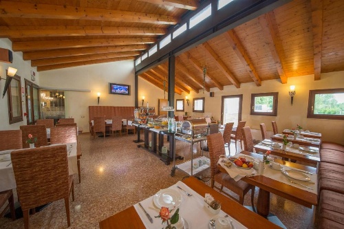 Hotel Venice Resort image 26