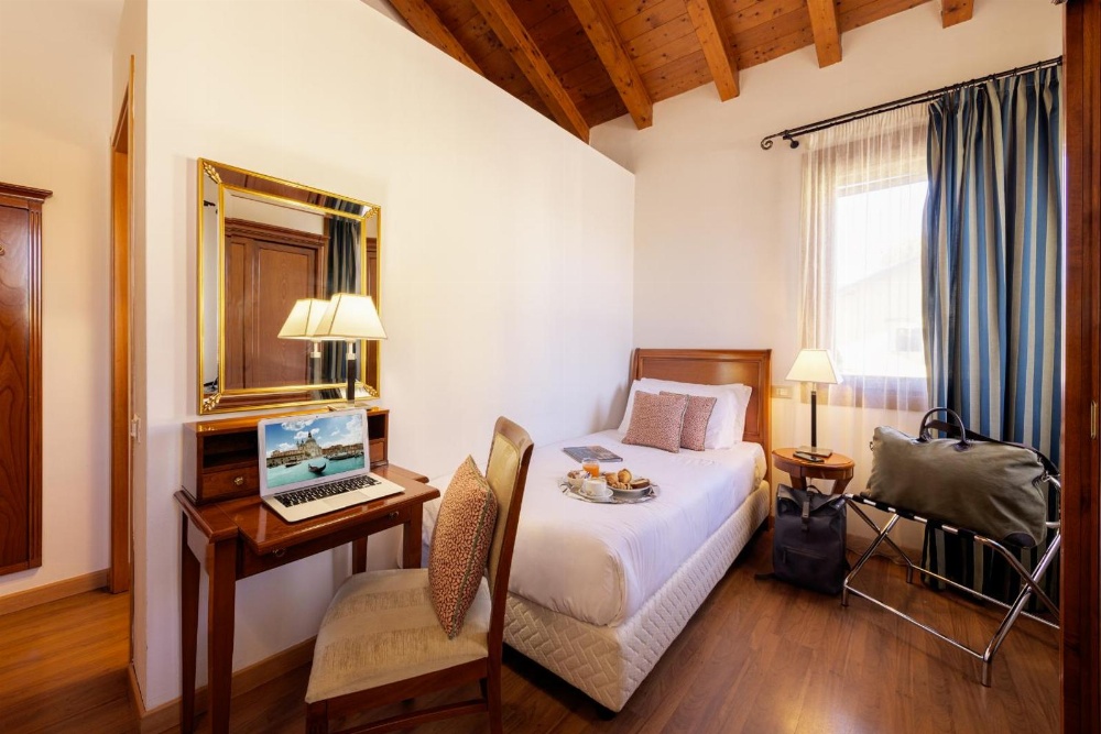 Hotel Venice Resort Main image